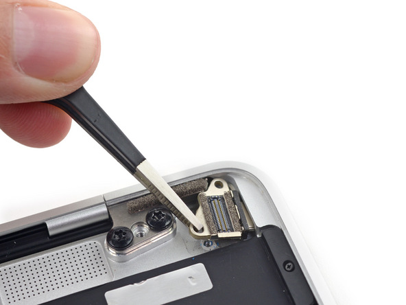 苹果 Retina Macbook 2015 拆机组图