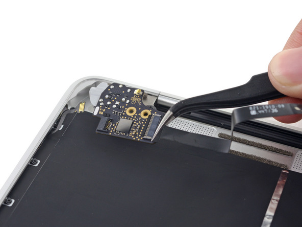 苹果 Retina Macbook 2015 拆机组图