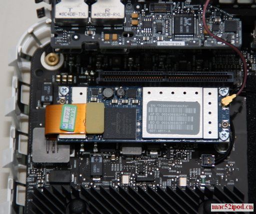 新一代苹果电脑Mac Mini的开箱和拆机组图