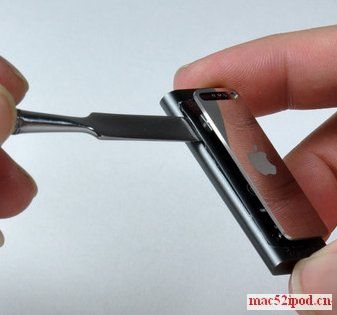 新一代苹果iPod Shuffle拆解组图