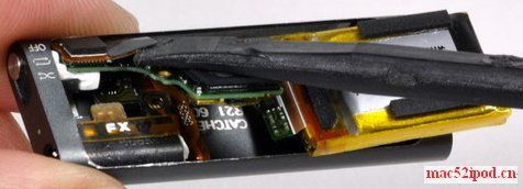 新一代苹果iPod Shuffle拆解组图